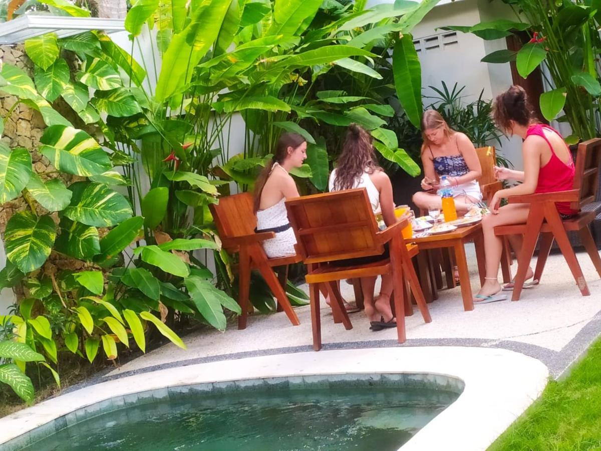 Villa Homey Lombok Kuta  エクステリア 写真